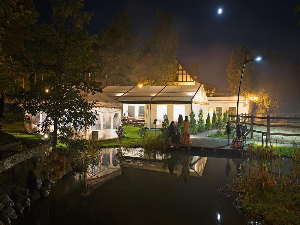 ホテル Warmia Park オルシュティン エクステリア 写真